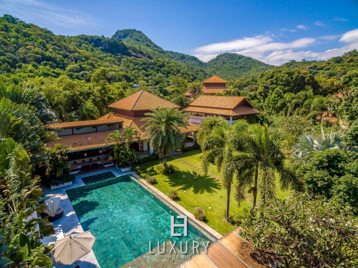 5 Bedroom Bali Style Mansion Wl2 HHQ Exteriör bild