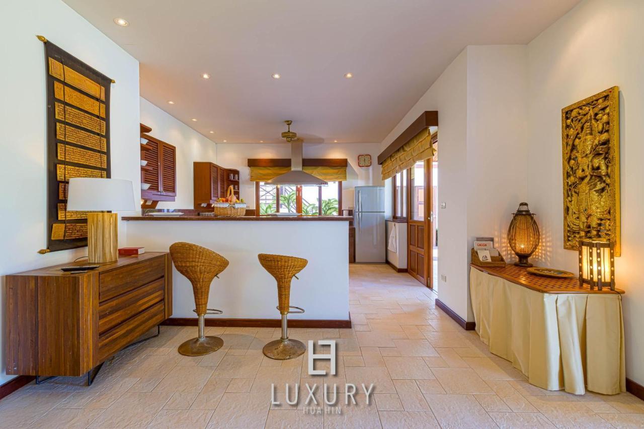 5 Bedroom Bali Style Mansion Wl2 HHQ Exteriör bild
