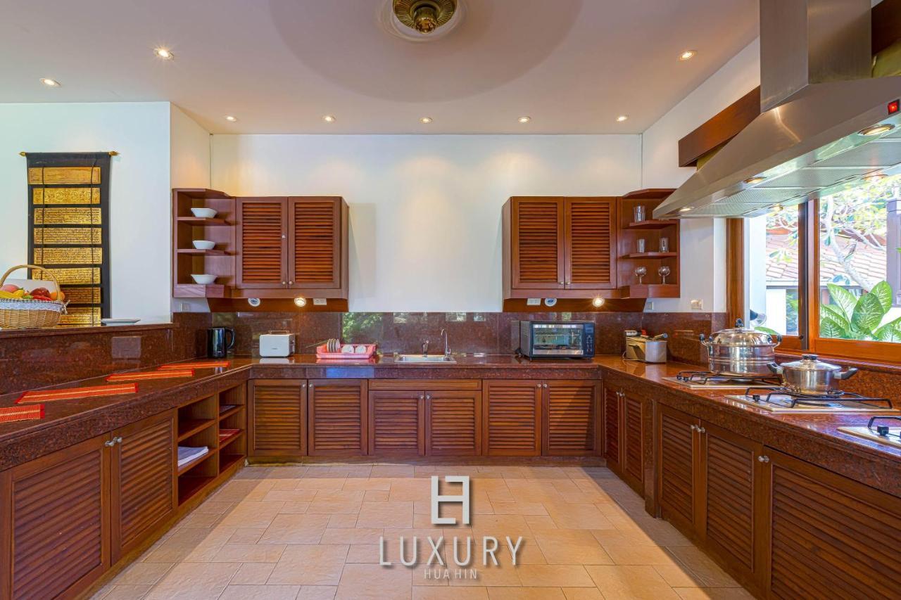 5 Bedroom Bali Style Mansion Wl2 HHQ Exteriör bild