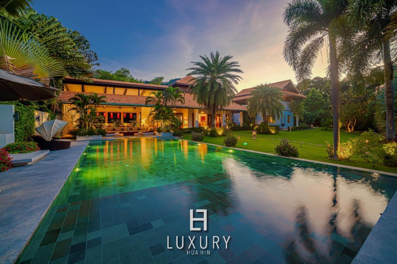 5 Bedroom Bali Style Mansion Wl2 HHQ Exteriör bild